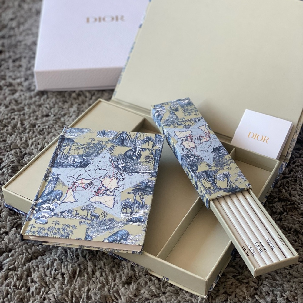 DIOR - Exclusive Stationary Set “Around the World” with the Couture Gift Box
